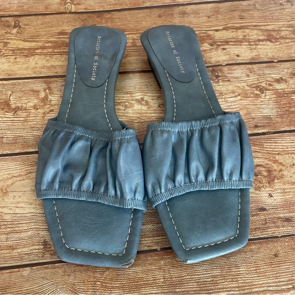 Articles of Society ancona blue sandals size 8